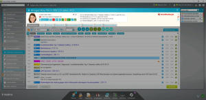Screenshot der medatixx-Praxissoftware mit der Dokumentationsansicht, bei der der obere Permanentbereich Foto, Kontakt, Versicherung, Cave (Penicillinallergie) und Dauerdiagnosen mit ICD-10-Codes fest einblendet – darunter der chronologische Dokumentationsverlauf mit Diagnosen, Laborwerten, Überweisungen und Behandlungsnotizen.