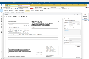 Screenshot von psychodat mit dem ausgefüllten Formular „Überweisung somatisch“ und Druckdialog.